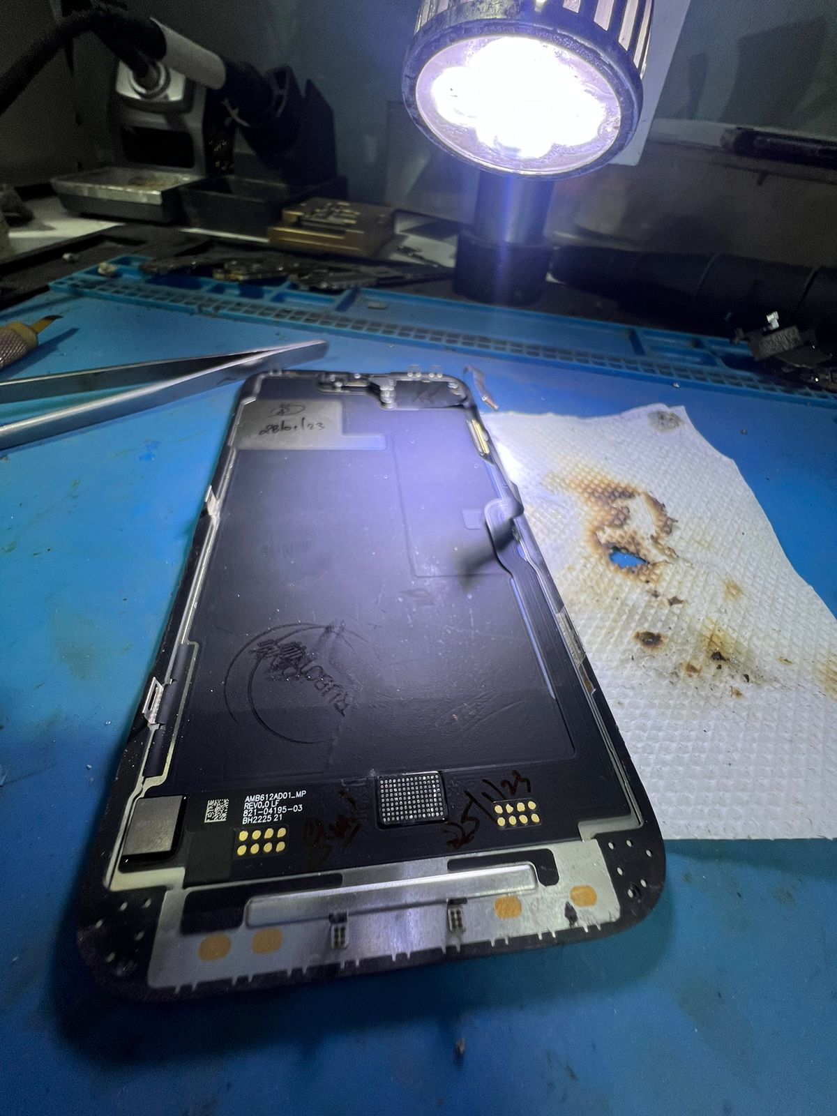 iphone 14 pro display image