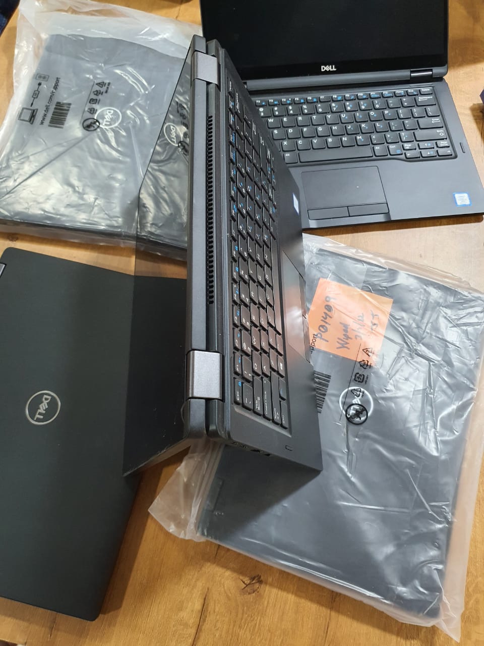 Dell Latitude 7390 image