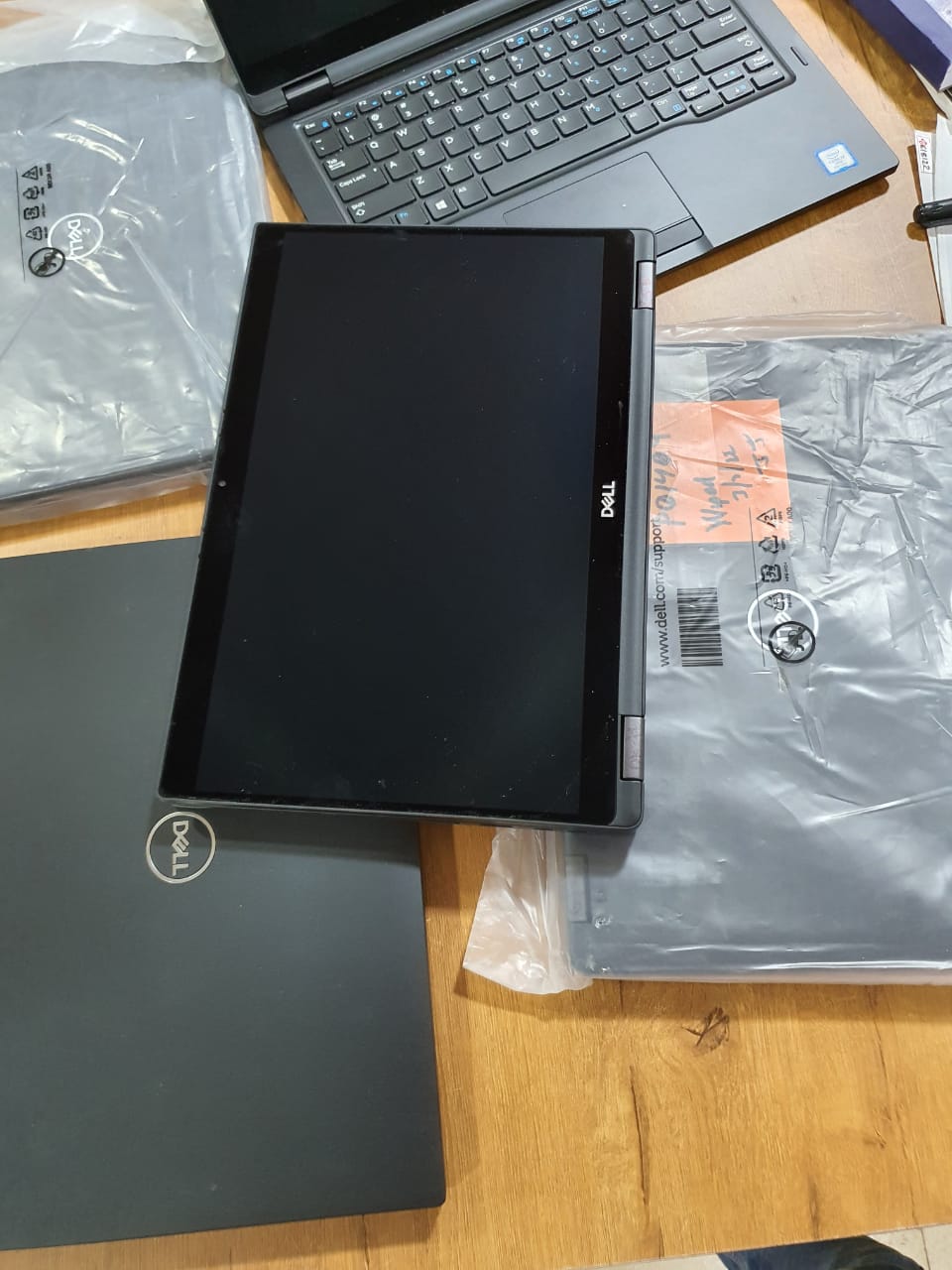 Dell Latitude 7390 image