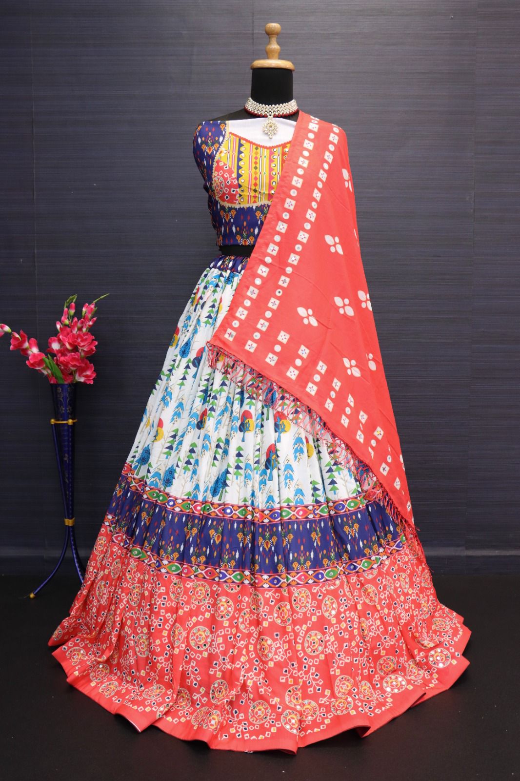 Garba Dance Dress Rental Services at Rs 400/day in Bengaluru | ID:  2852563722533