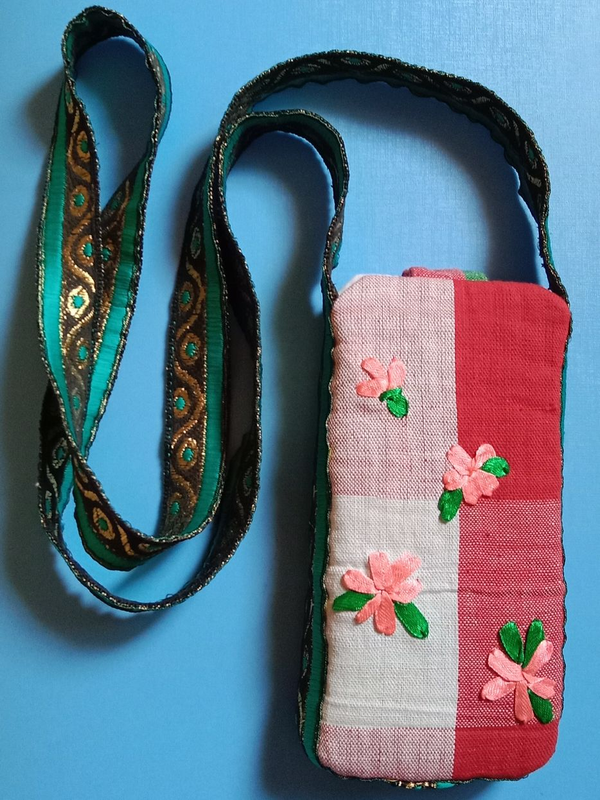Santhali Style Embroidered Mobile Sling Bag image