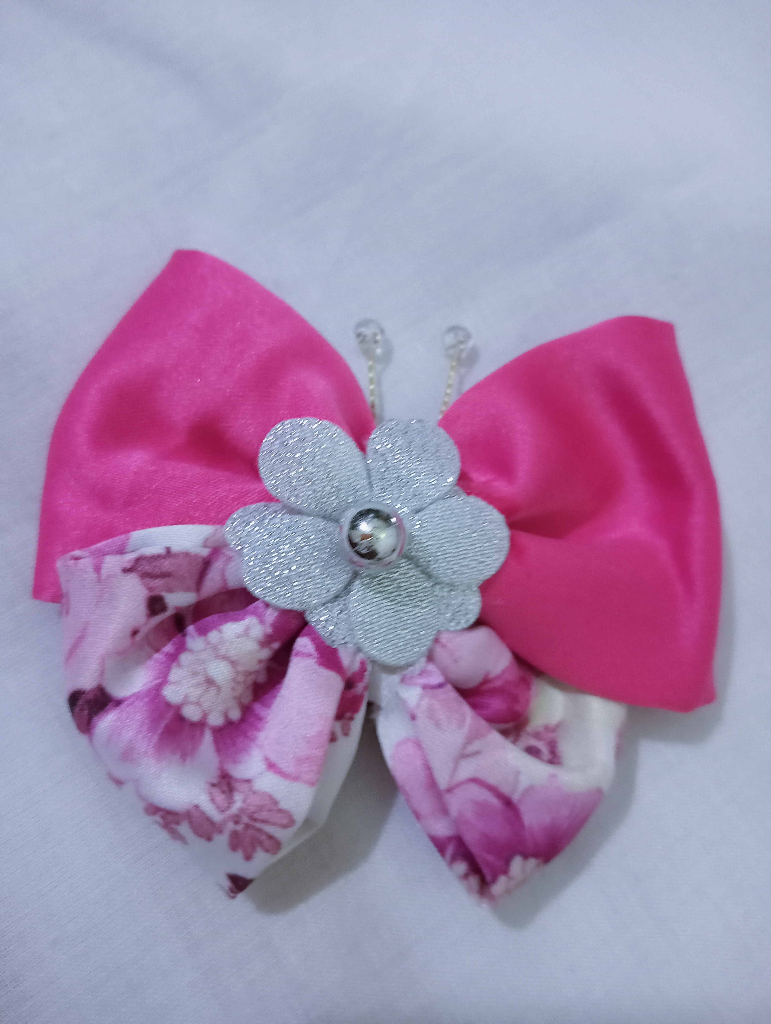 Hair brooch and bow image