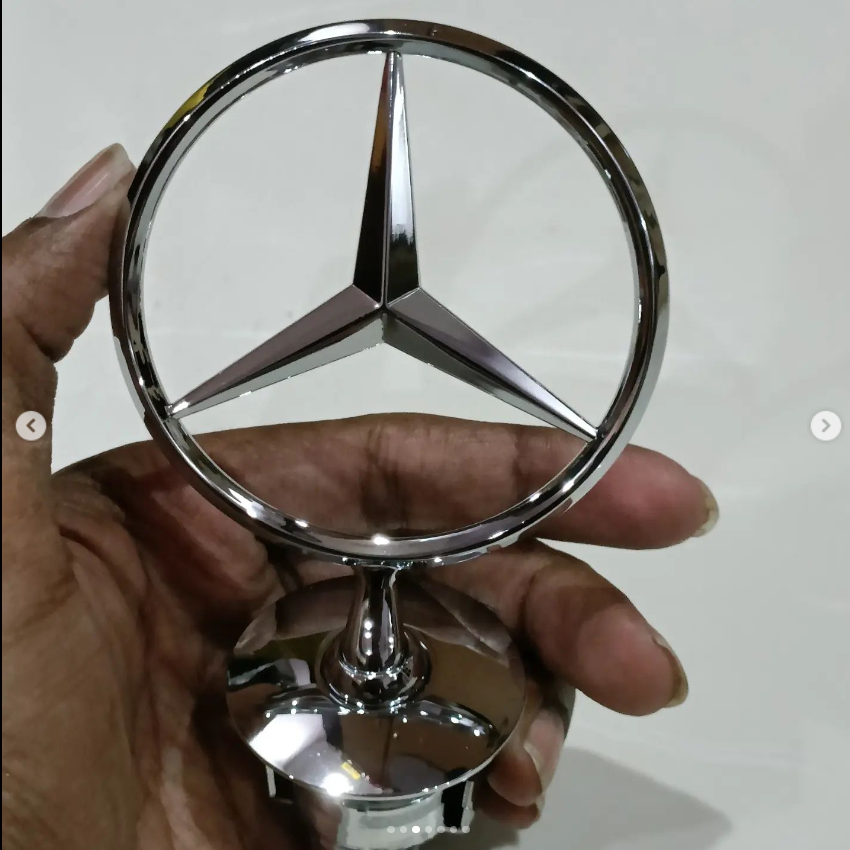 Mercedes Benz Front Hood Bonnet Vertical Star Emblem (Plain Silver) Carrepairo image