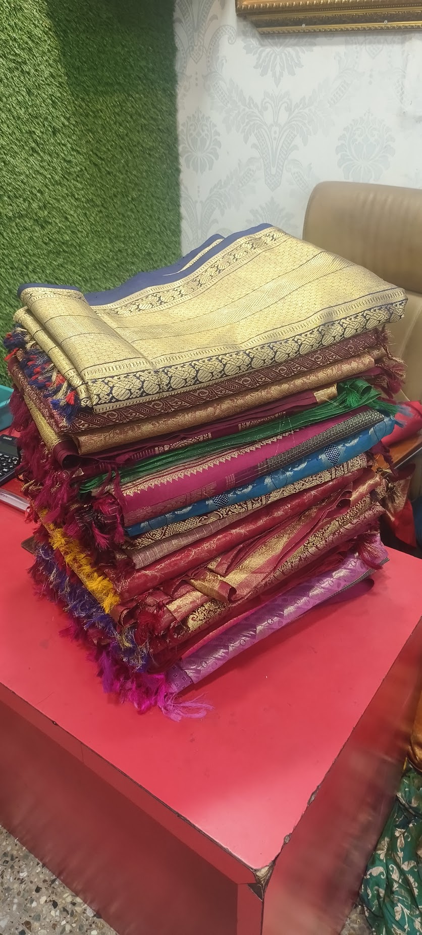 Old Pattu Saree Buyers in Chennai | Old Silk Saree Buyers in Chennai  image