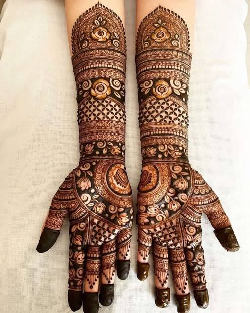 Bridal Mehendi image