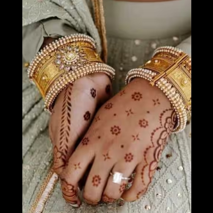 Minimal Mehendi image