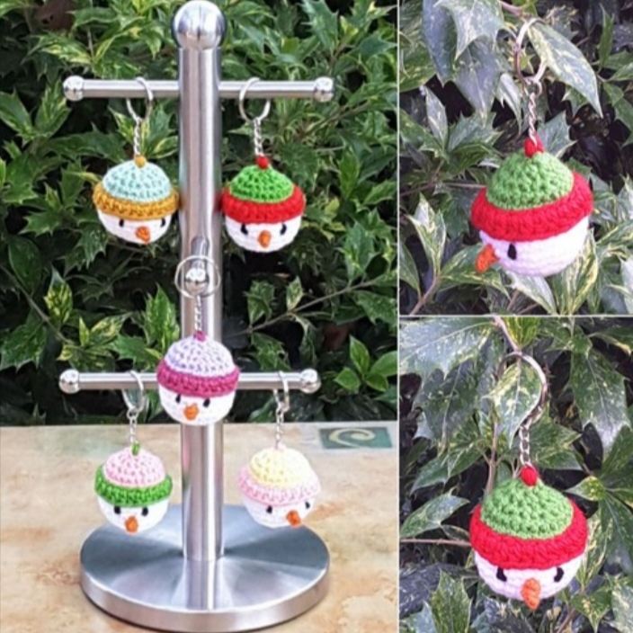 Snowman Keychain image