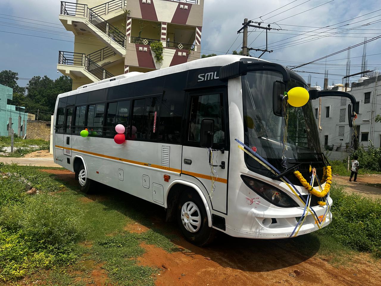SR CAR TRAVELS -(MINIBUS & CABS)- 09490654568 image