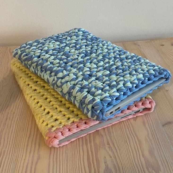 Crochet T-Shirt Yarn Laptop/Tablet Sleeve image