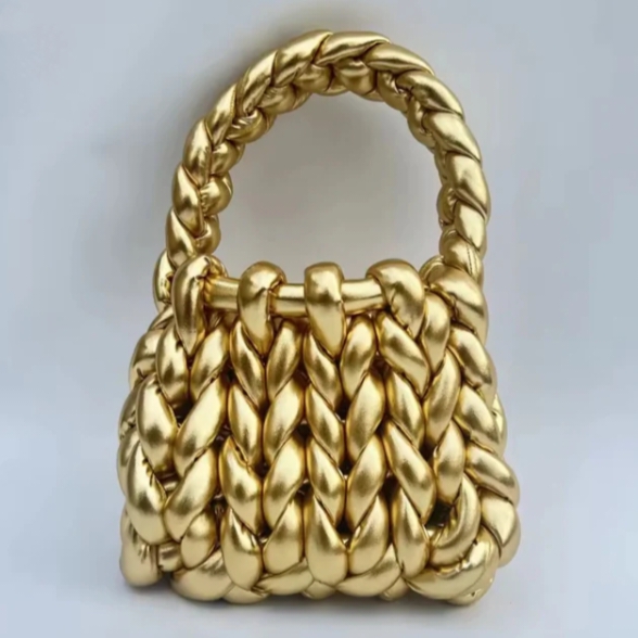 Metallic Jumbo Finger Knit Yarn Handbag image