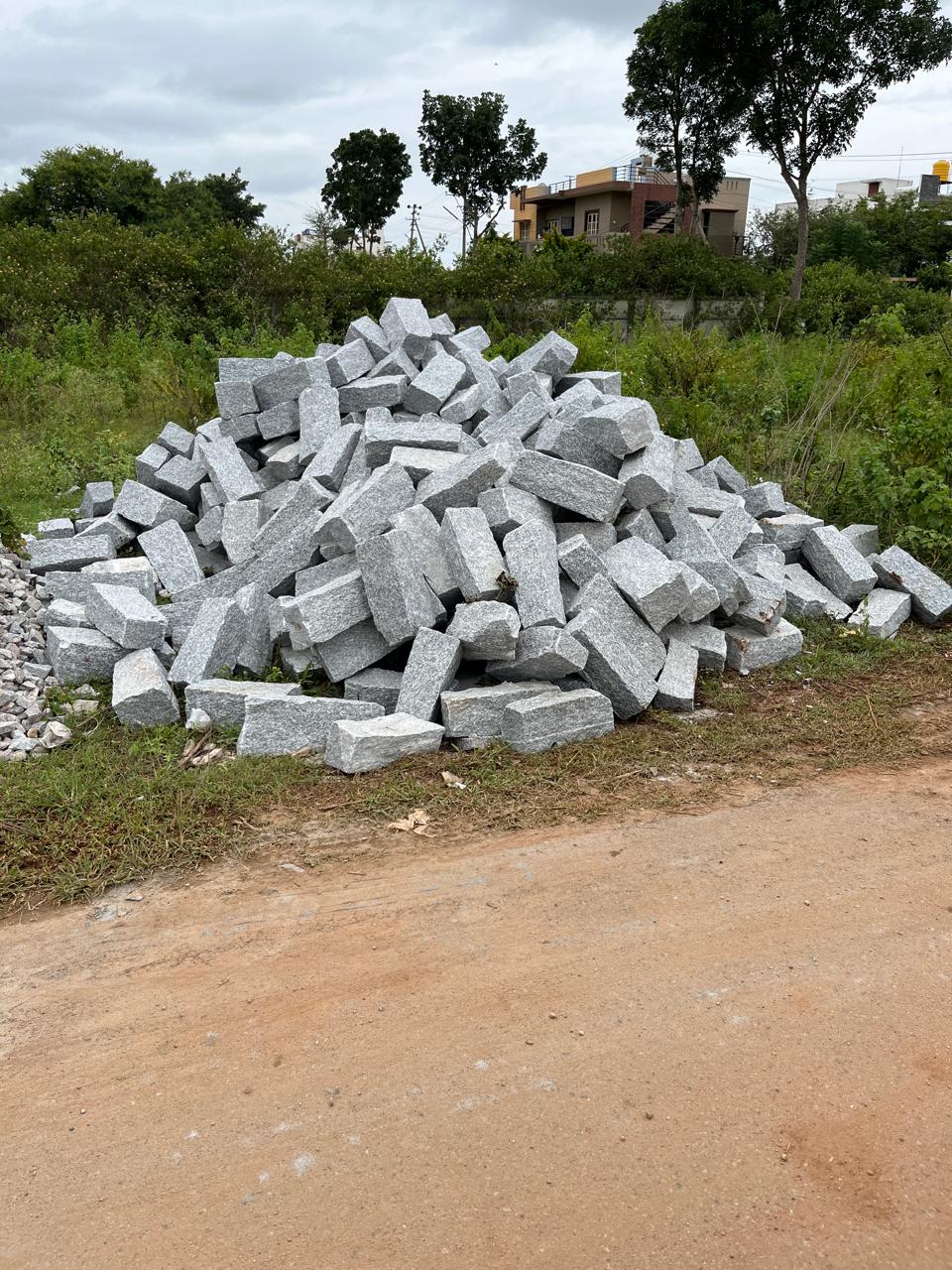 Foundation Size Stone image