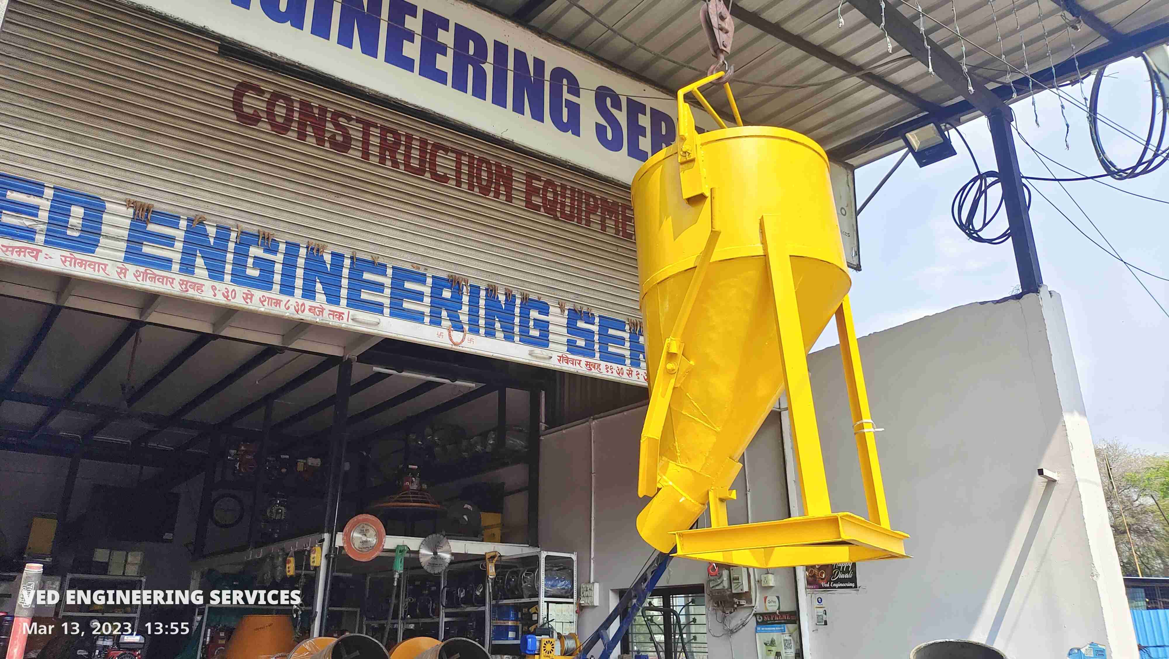 Concrete bucket  image