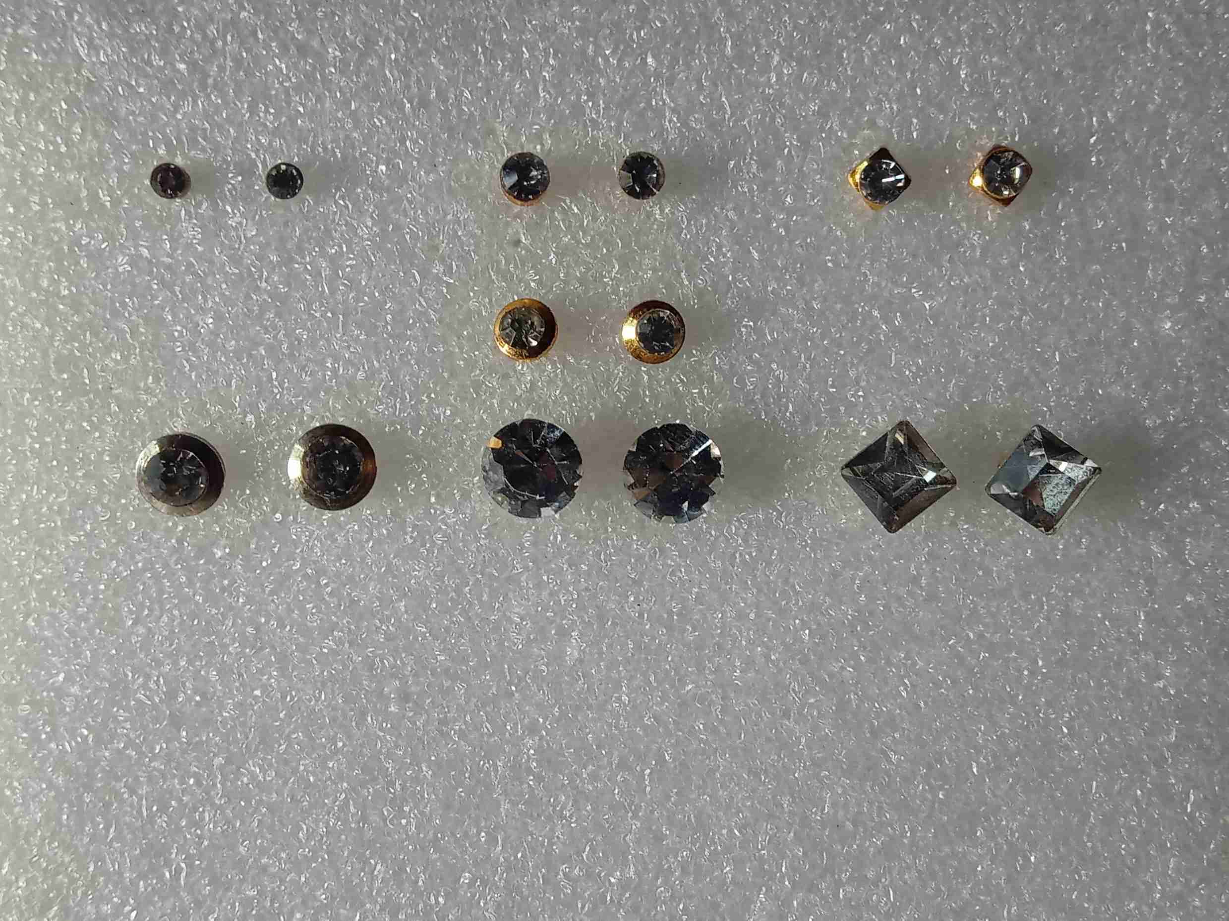 Pack Of 7 Stone Studded Earring Tops