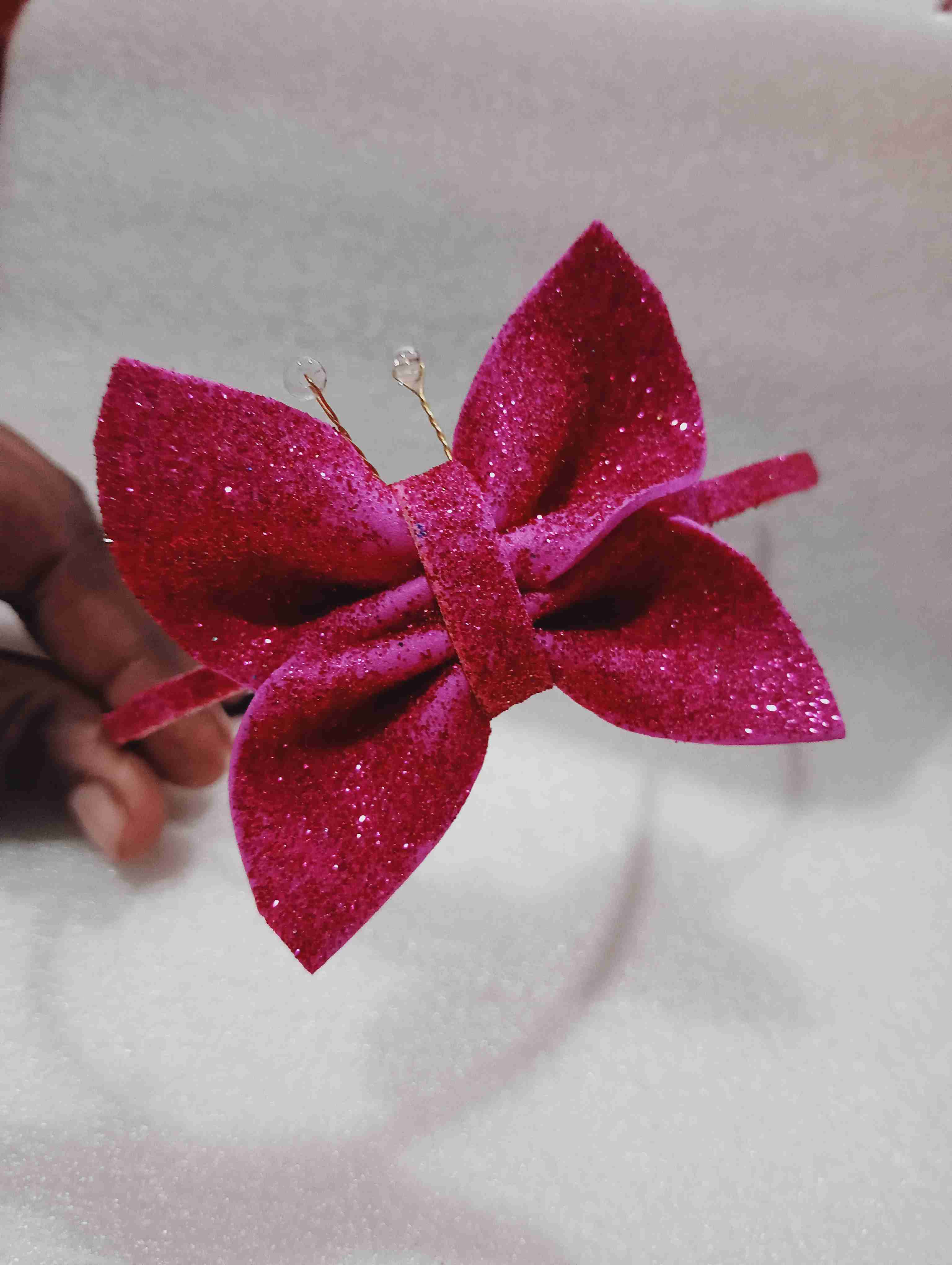 Hair brooch and bow image