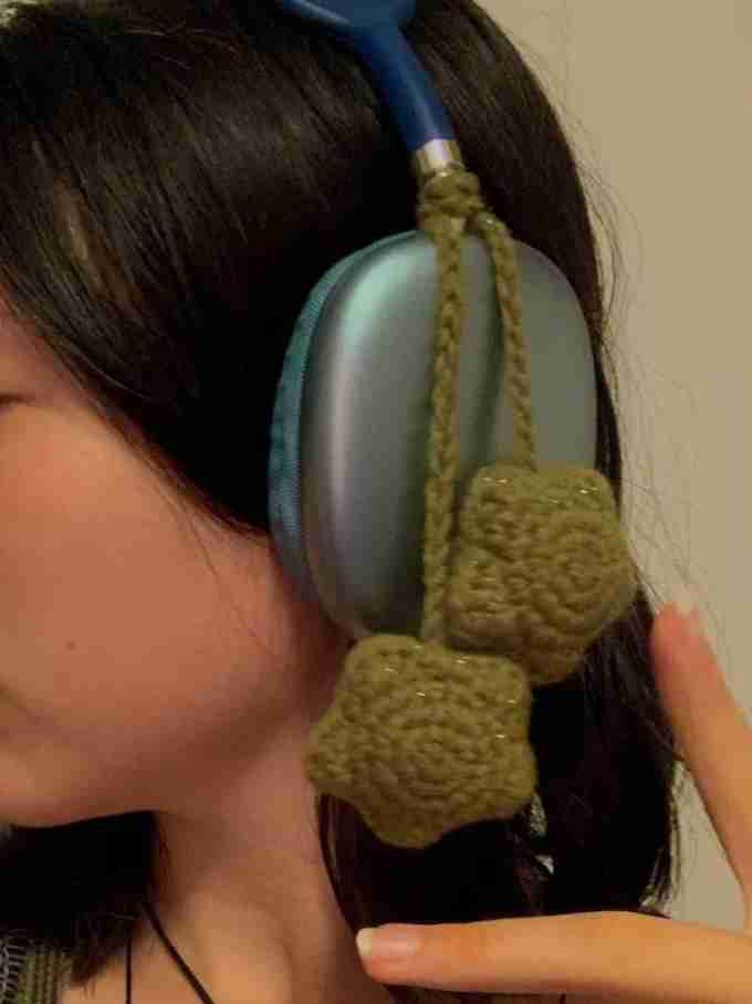 Crochet Woollen Star Cord Accessory image