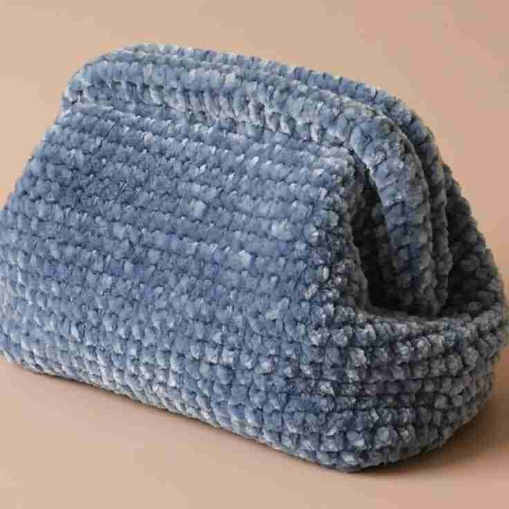 Crochet Velvet Yarn Dumpling Clutch Bag