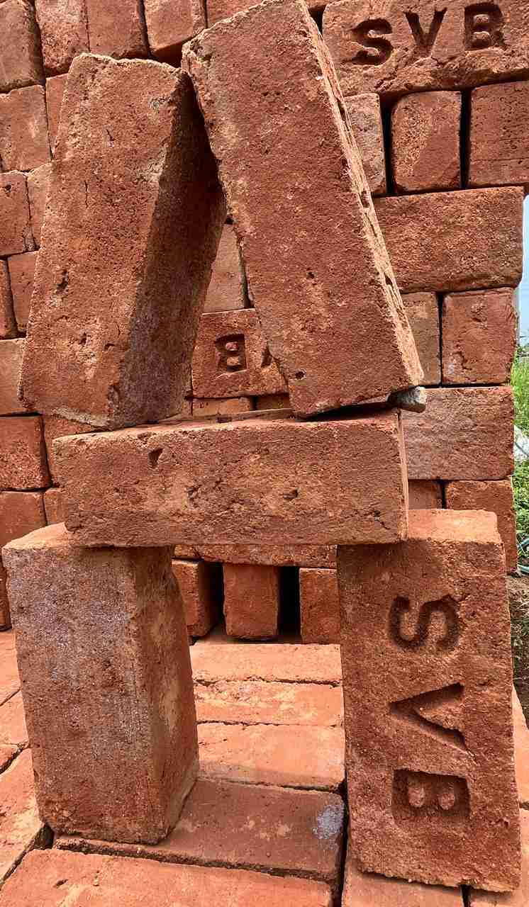 Red bricks image