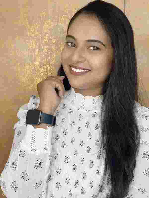 Sneha Bahekar Makeup and Nail Artist