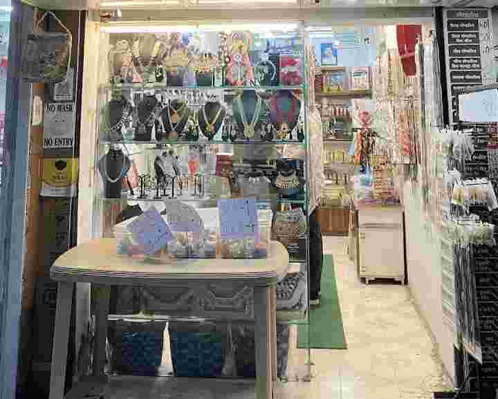 The RaaVii Store House of Art Jewellery